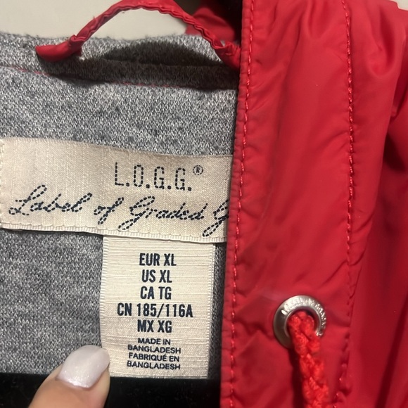 Men H&M red jackets - Picture 2 of 3